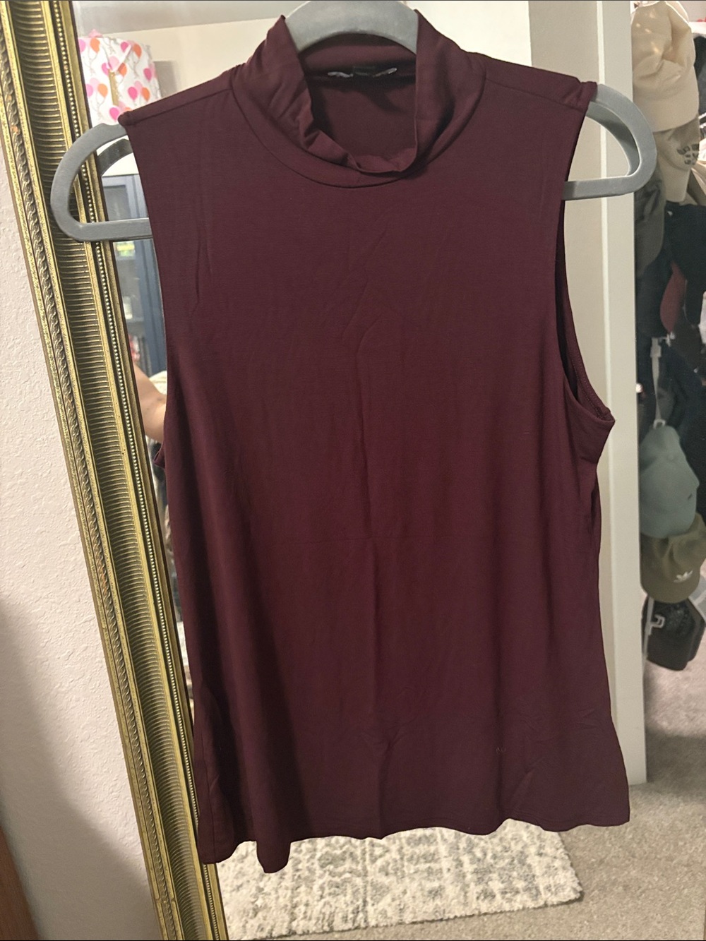 Express Sleeveless Mock Neck Tank in Burgundy size large